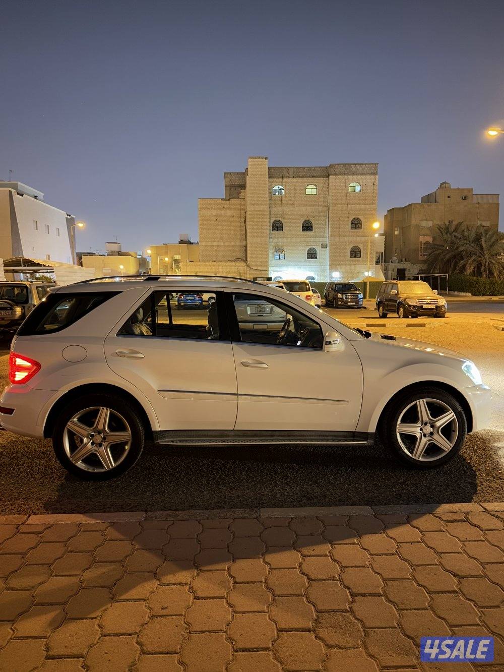 للبيع موديل 2011 عداد 155 الف3