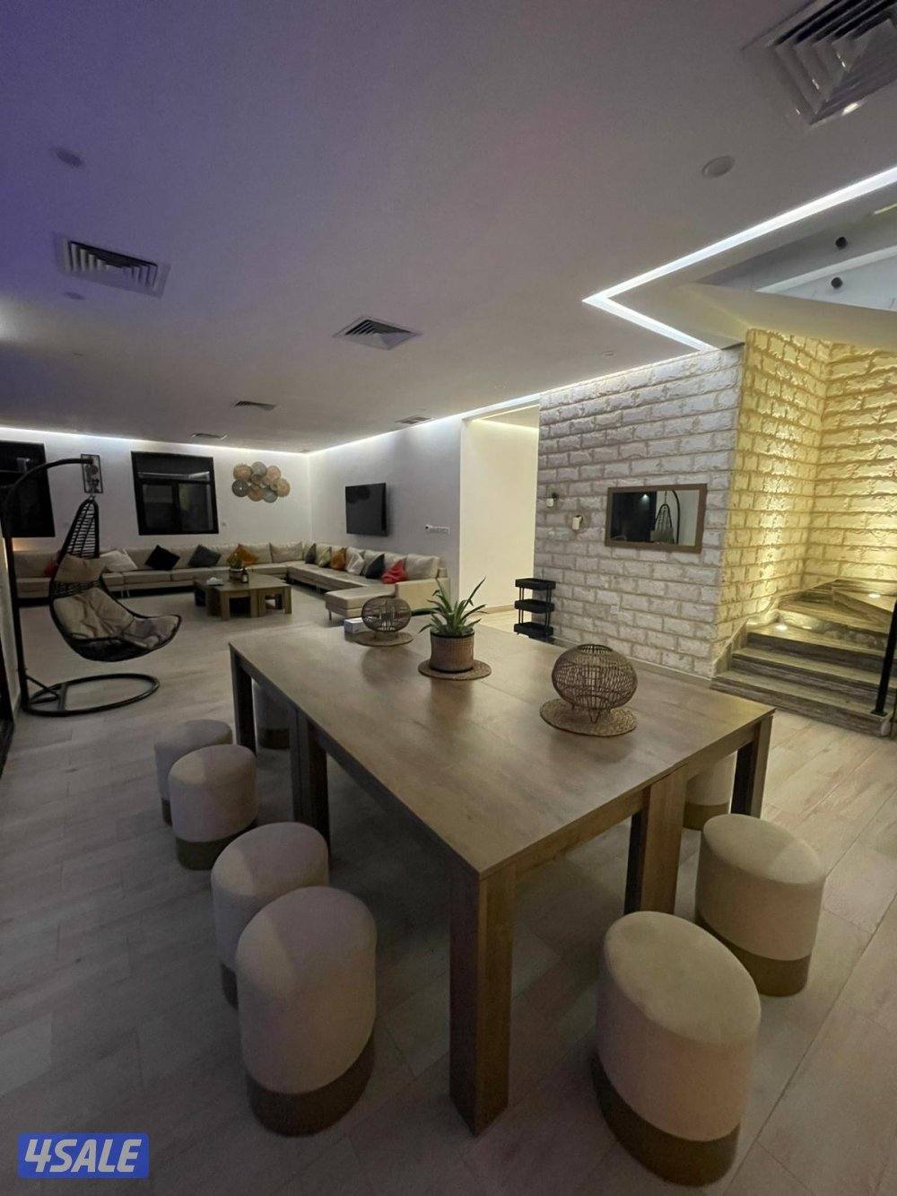 للبيع شاليه بالمرحله الثالثه سي امام مول الخيران4