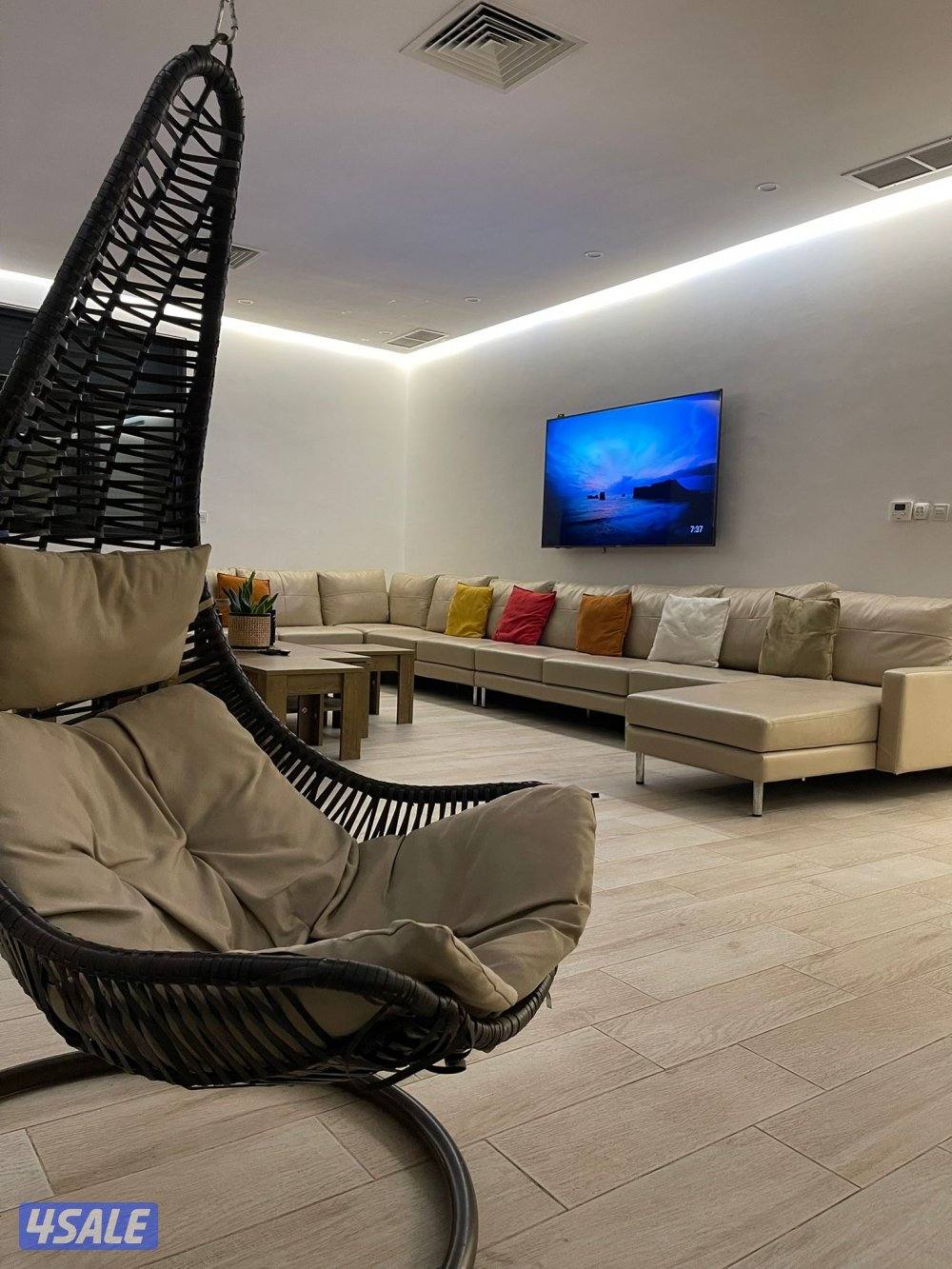 للبيع شاليه بالمرحله الثالثه سي امام مول الخيران5