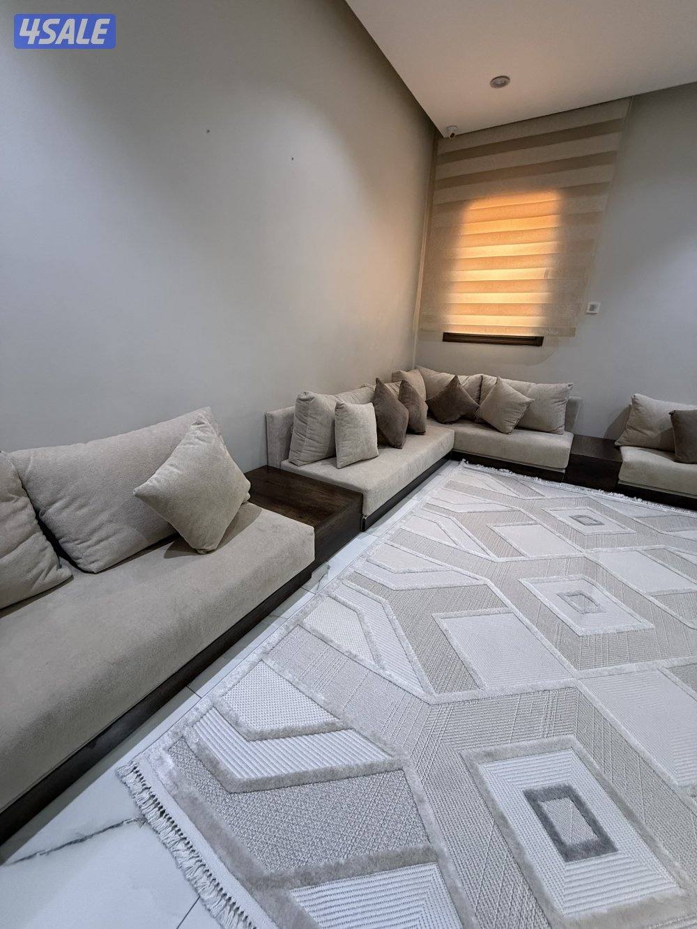 جلسه ارضيه من كاكولي استعمال شهر2