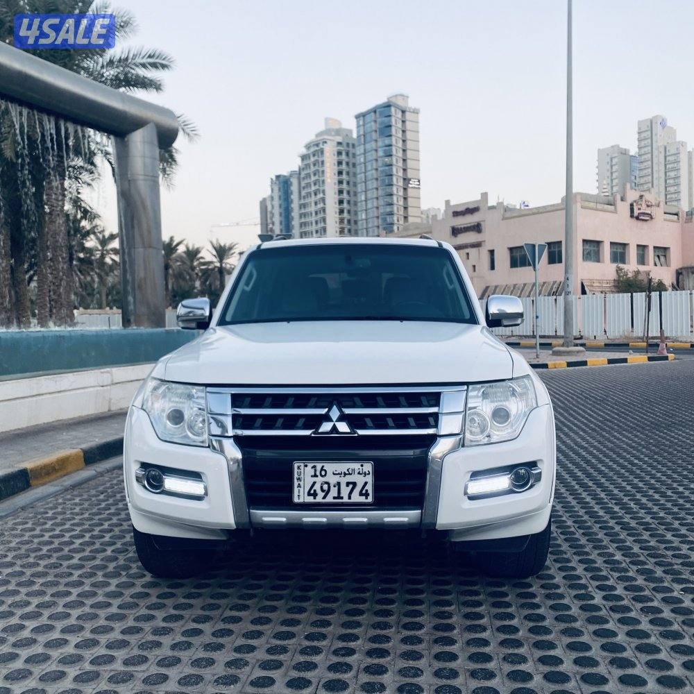 للبيع باجيرو / صبغ وكالة / موديل 2019 / مكينة صغيرة1