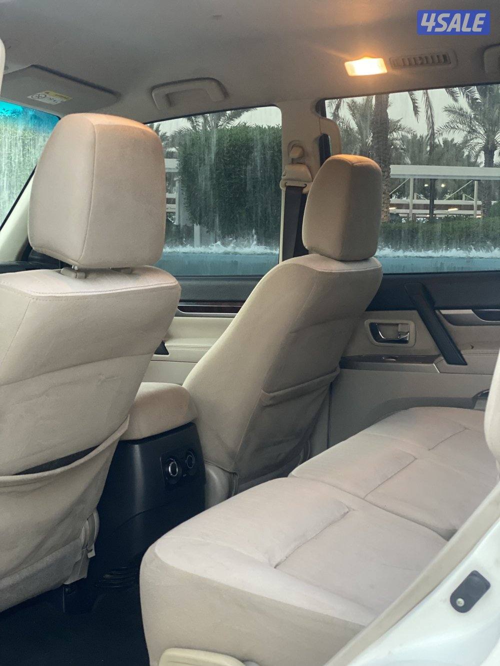 للبيع باجيرو / صبغ وكالة / موديل 2019 / مكينة صغيرة6