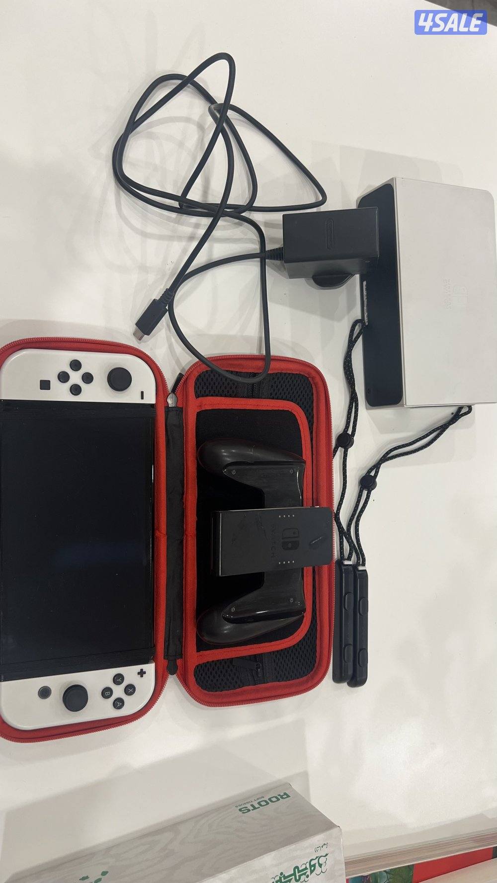 نينتندو سويتش اوليد مستعمل نظيف جداً واستعماله خفيف2