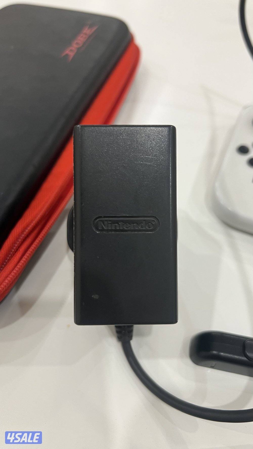 نينتندو سويتش اوليد مستعمل نظيف جداً واستعماله خفيف11