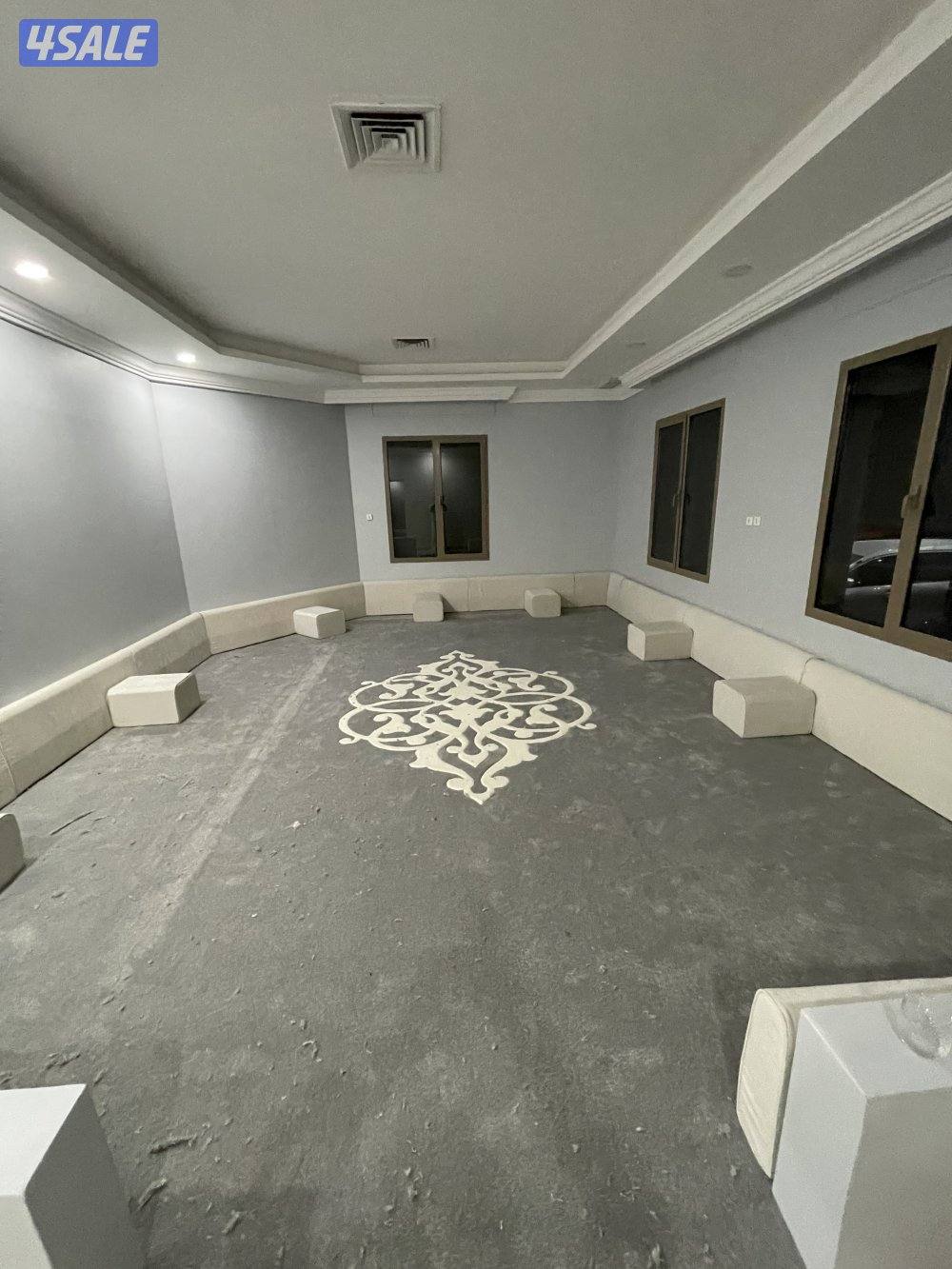 مساند ضهر وأرضيه تنجيد وتفصيل2