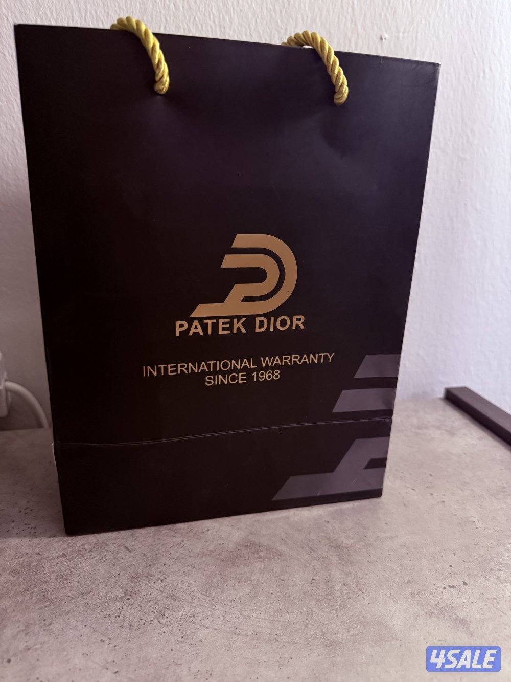 للبيع – ساعة Patek Dior أصلية (إصدار محدود)0