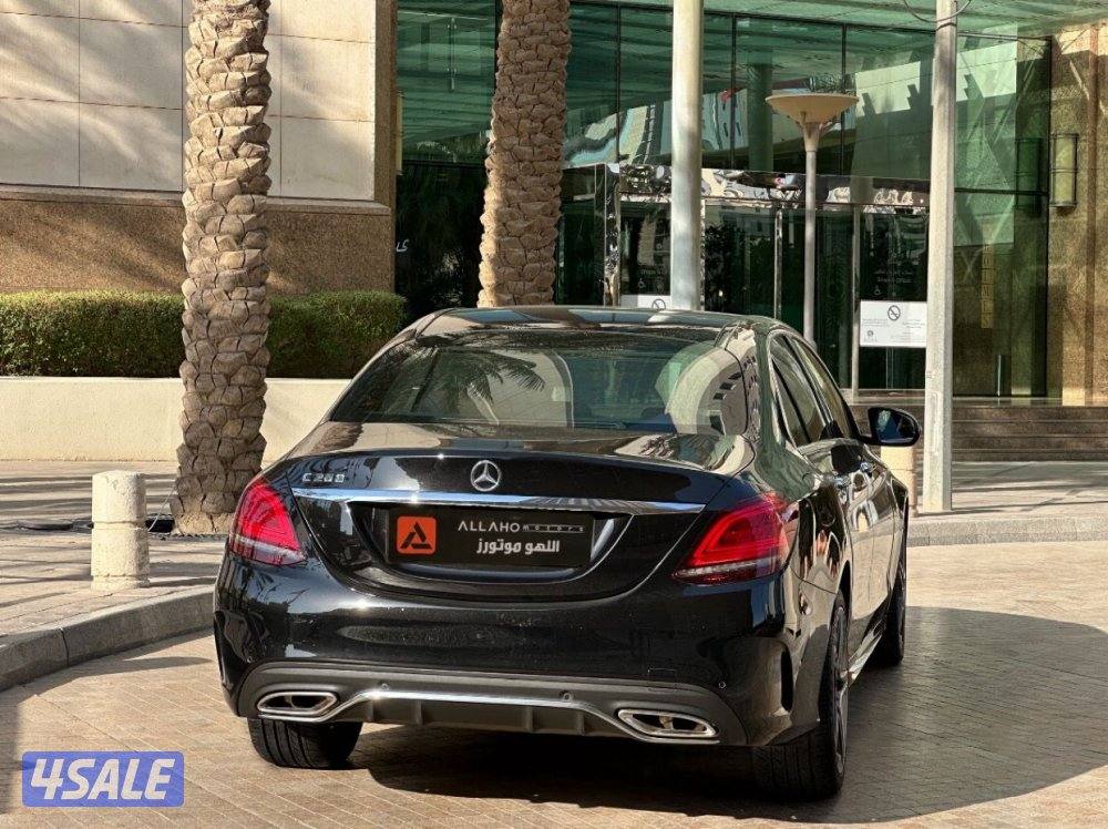 مرسيدسC200 (مواصفات خاصه) موديل2019 عداد86الف وارد الملا سيرفس متتظم2