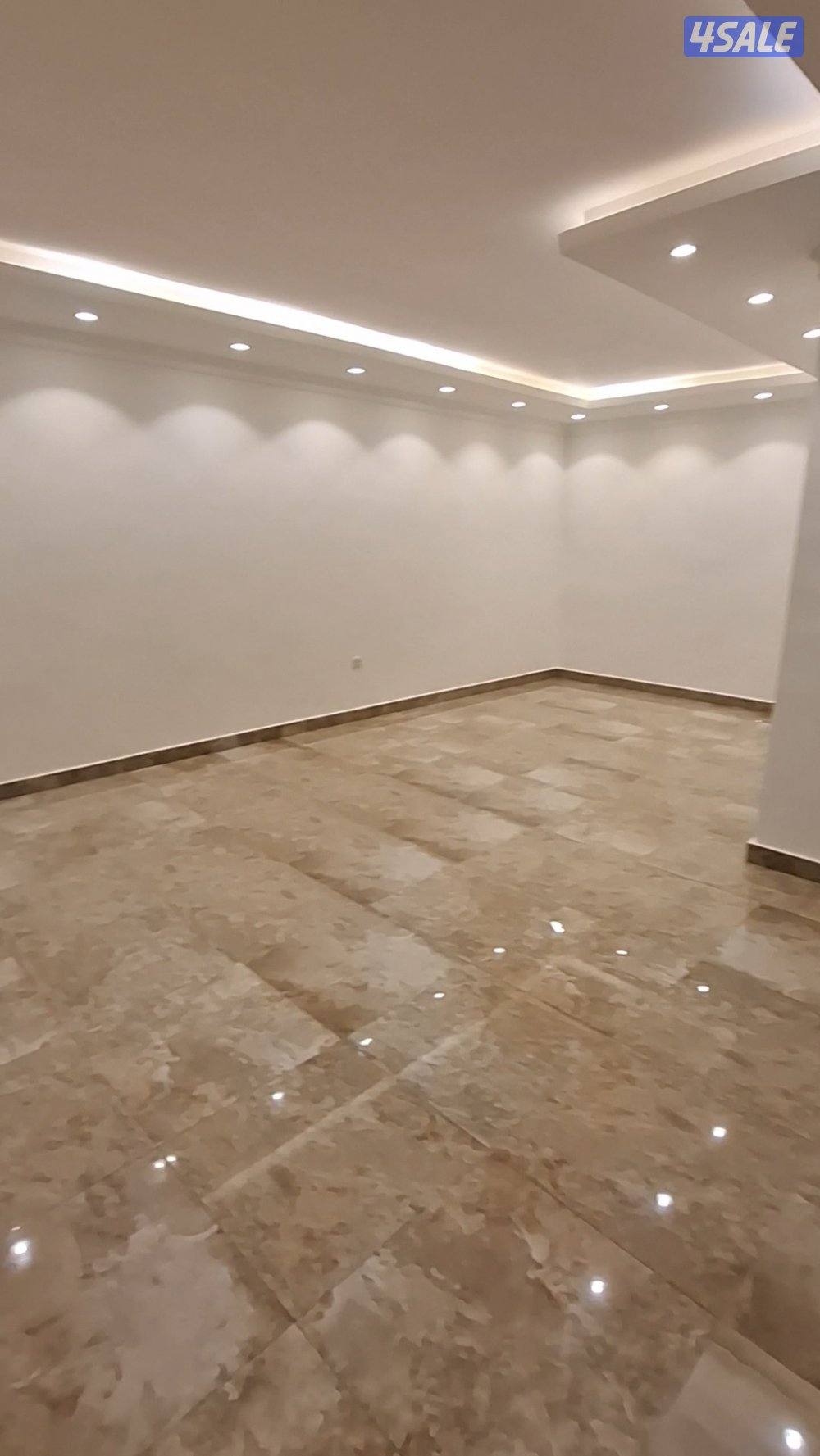 للايجار شقه كبيره في العارضيه0