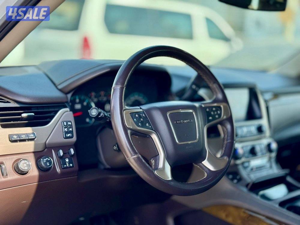 للبيع جمس دينالي 2017 وارد الخليج فحص جير مكينه شاصي يوجد بعض الاصباغ7