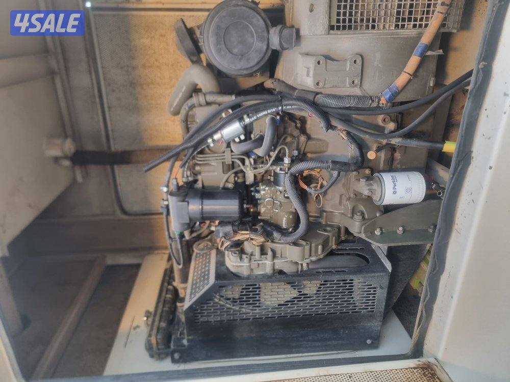 للبيع ماكينة بيركنز جبيلي ديزل4