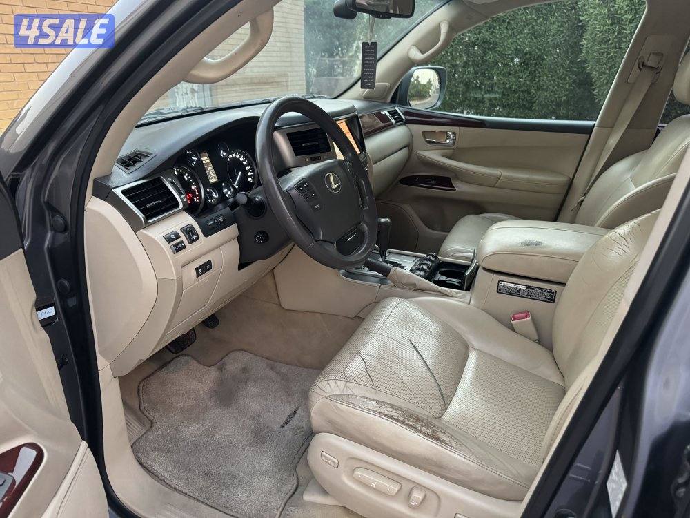 للبيع لكزس LX570 موديل 20126