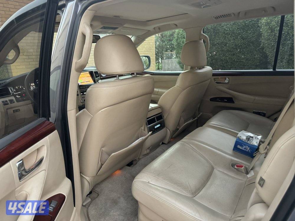 للبيع لكزس LX570 موديل 20127