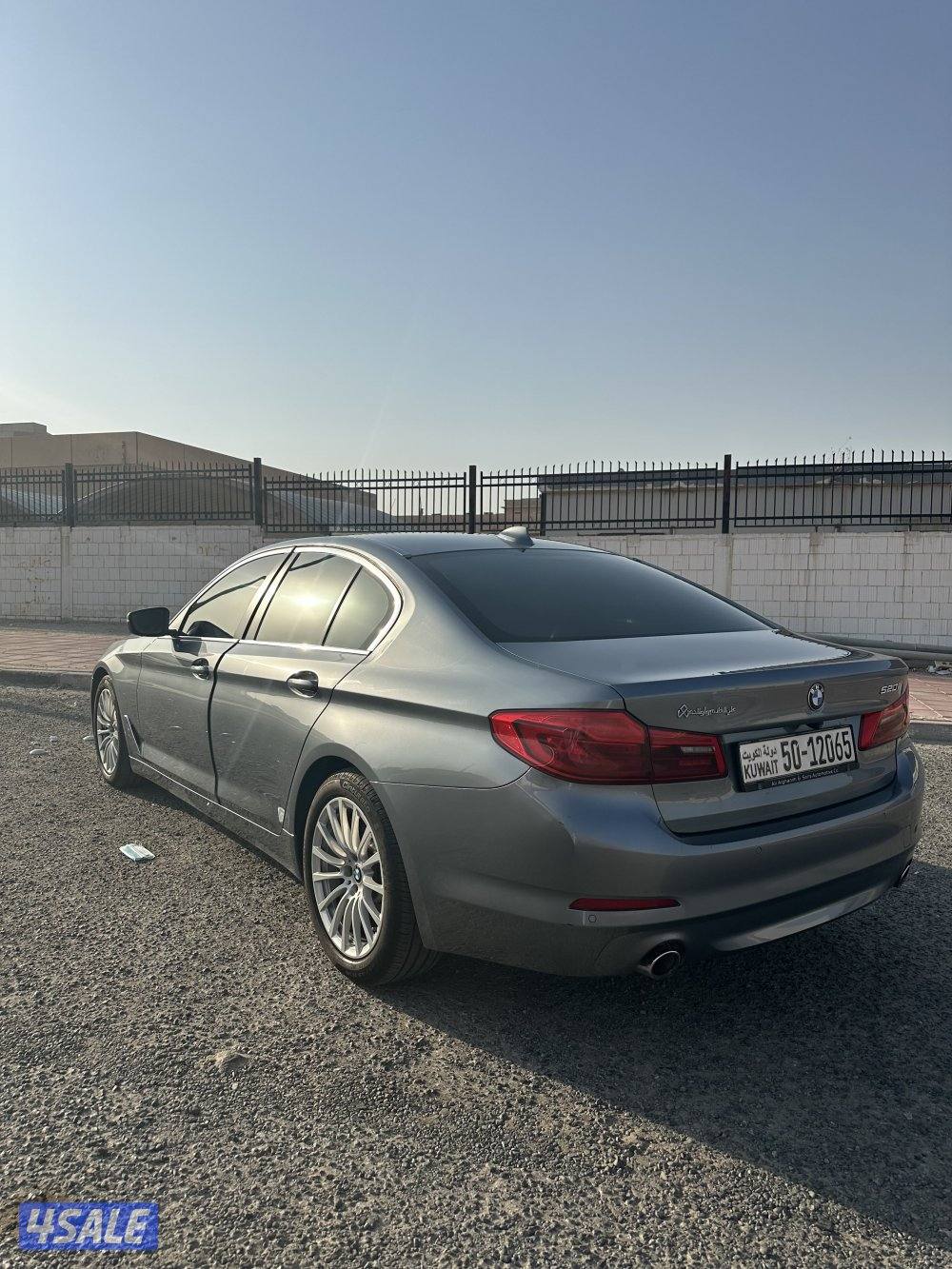 بحالة الوكالة 2018 BMW 520i3