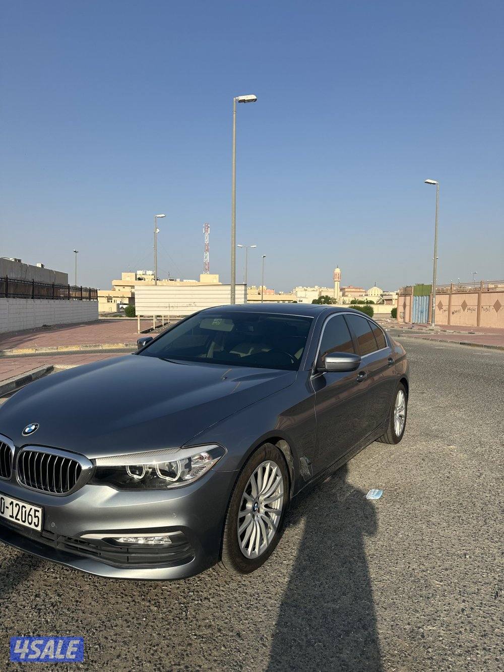 بحالة الوكالة 2018 BMW 520i1