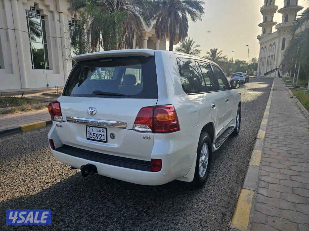 لاندكروز GXR الساير ٨ سلندر بحالة ممتازة4