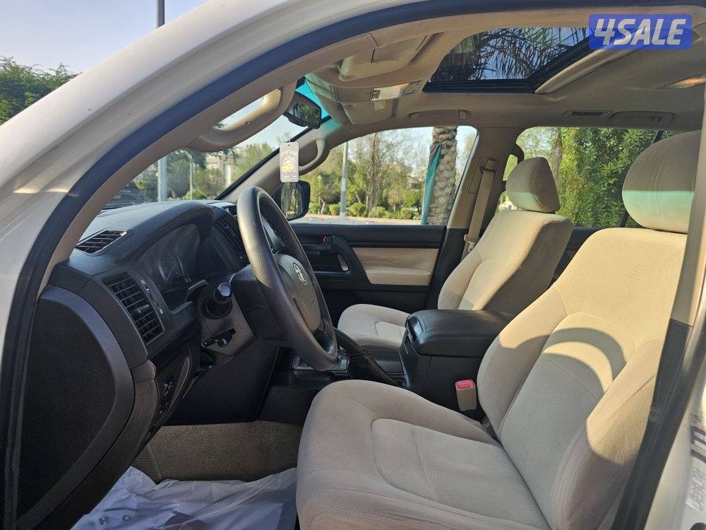 لاندكروز GXR الساير ٨ سلندر بحالة ممتازة6