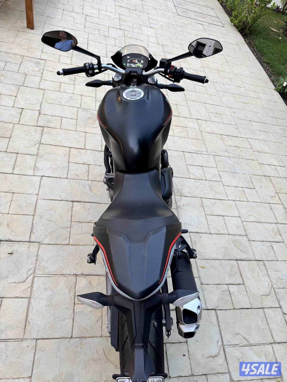 2019 Ducati Monster 821 Dark – 12,388 km4
