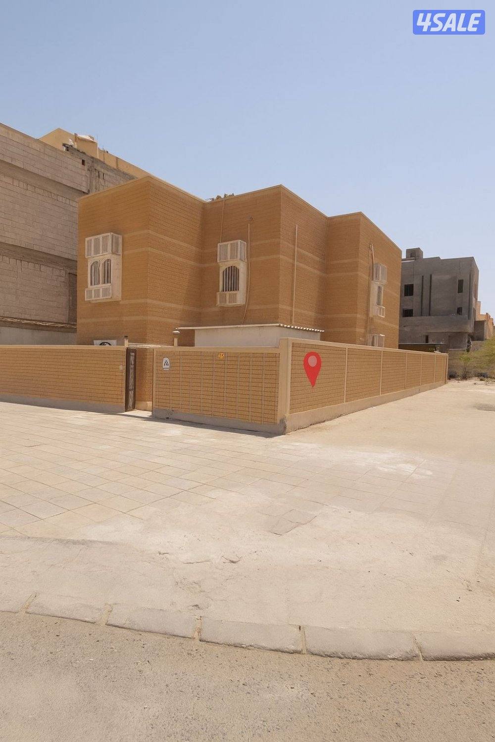 للبيع بيت في القصور0