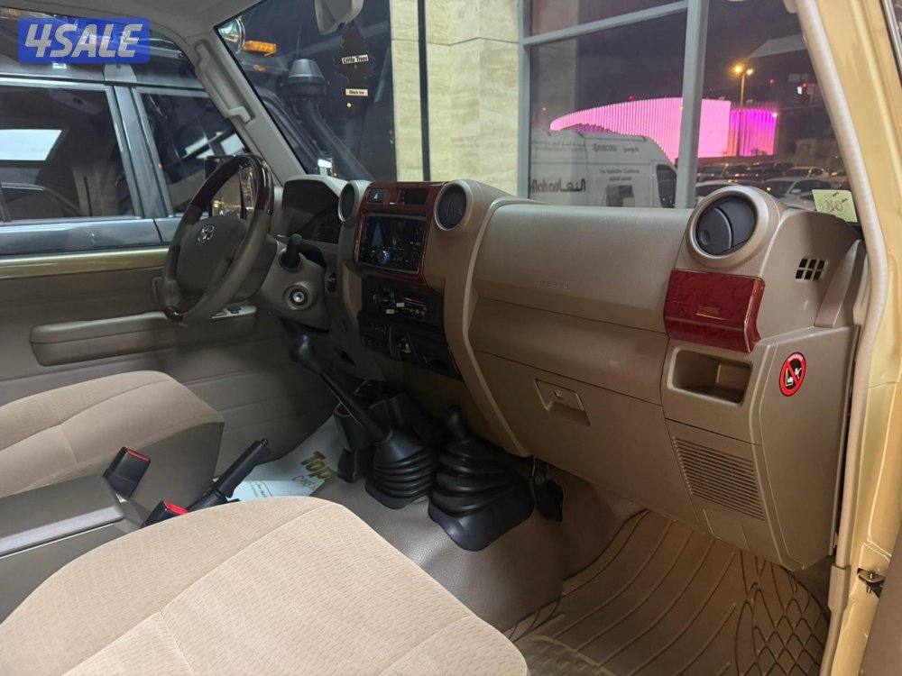 الري بجانب النصر الرياضي توب جير للسيارات8