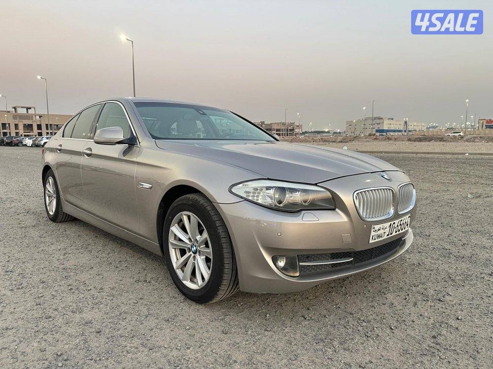 بي ام 523i موديل ٢٠١١ في قمة النظافة0