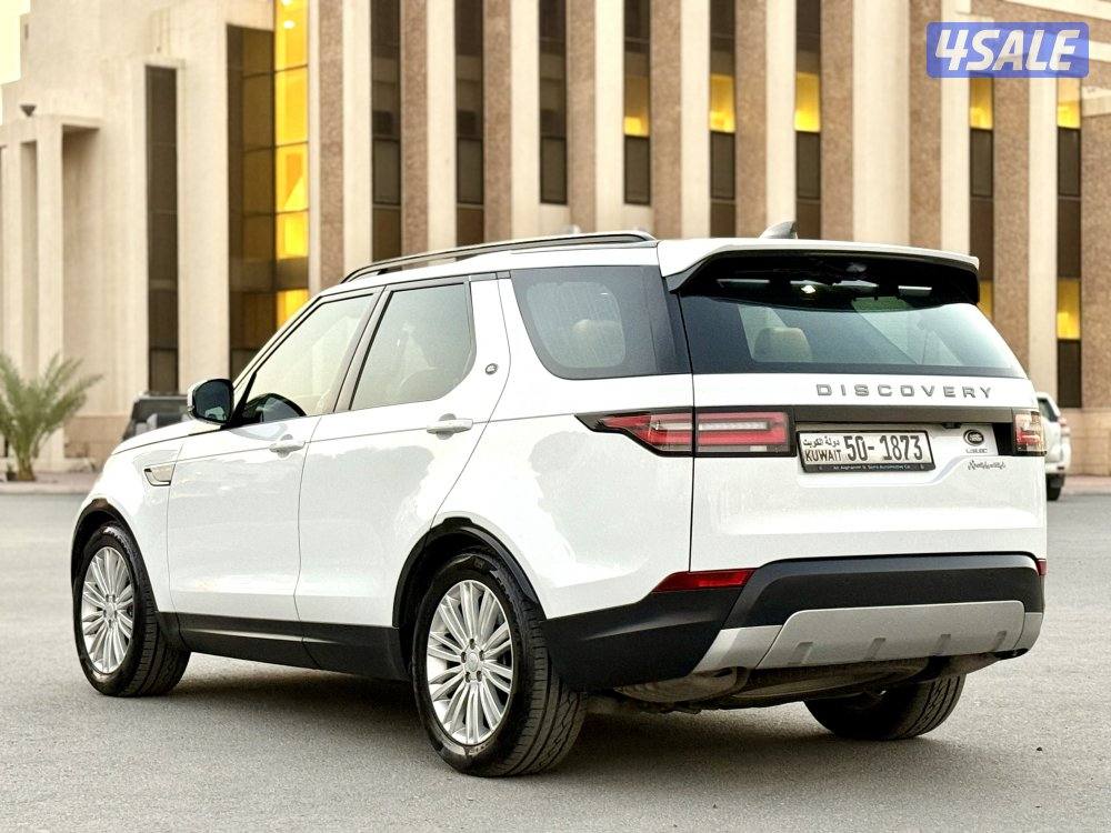 موديل 2018 بحالة ممتازه داخليه تان + بانوراما ٦ سلندر8