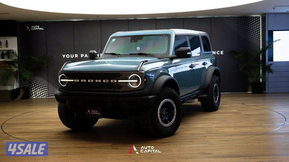 Ford Bronco -- Badlands V60