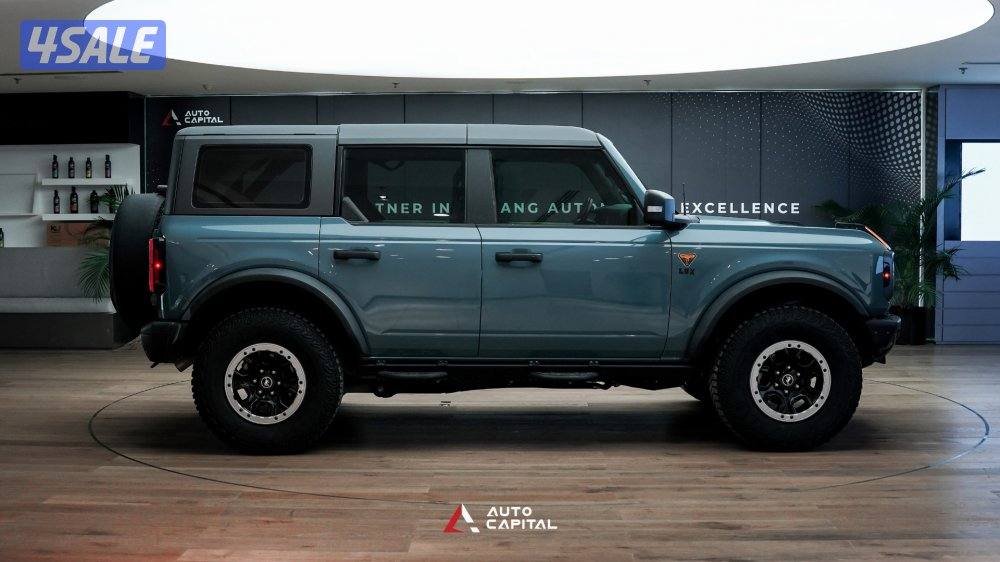 Ford Bronco -- Badlands V64