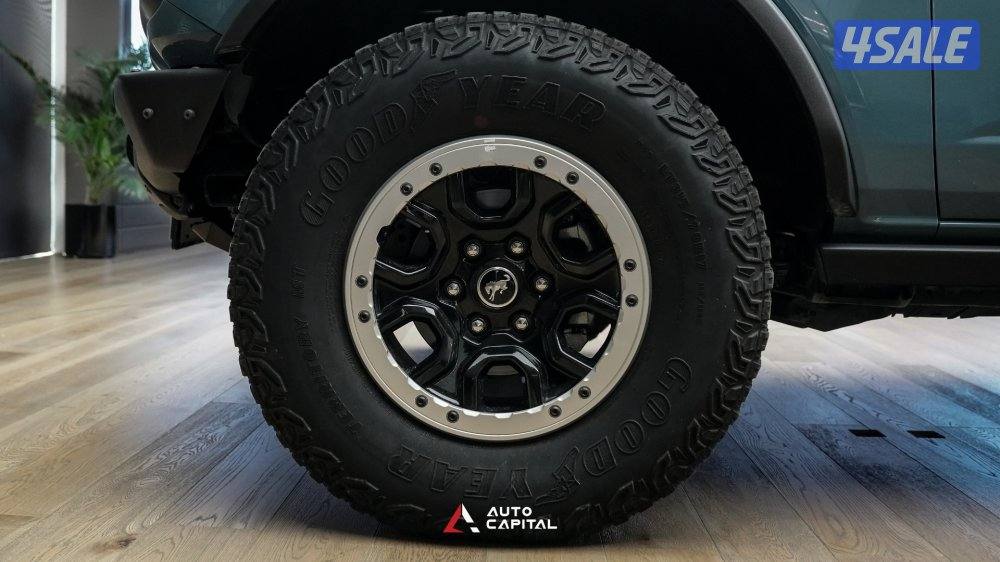 Ford Bronco -- Badlands V614