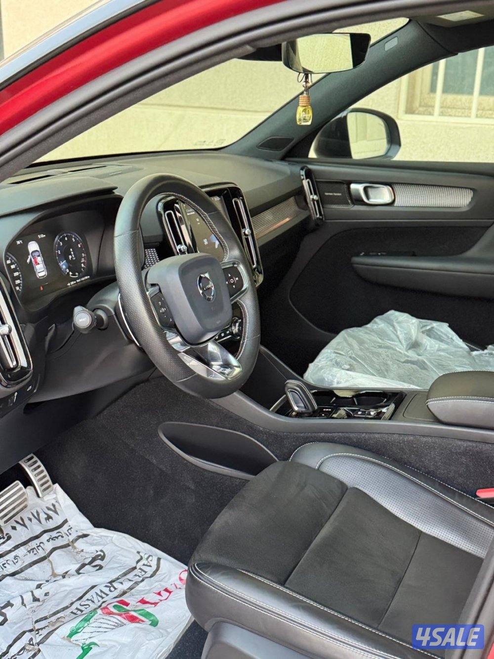 فولفو XC40 - موديل 2020 - عداد 38 - اعلى درجه - شرط الفحص4