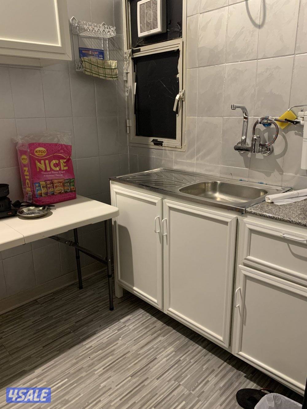 شقق للايجار خلو وفاضي غرفة وصالة ومطبخ وحمام تشطيب سوبر لوكس يوجد 🚙🚗15