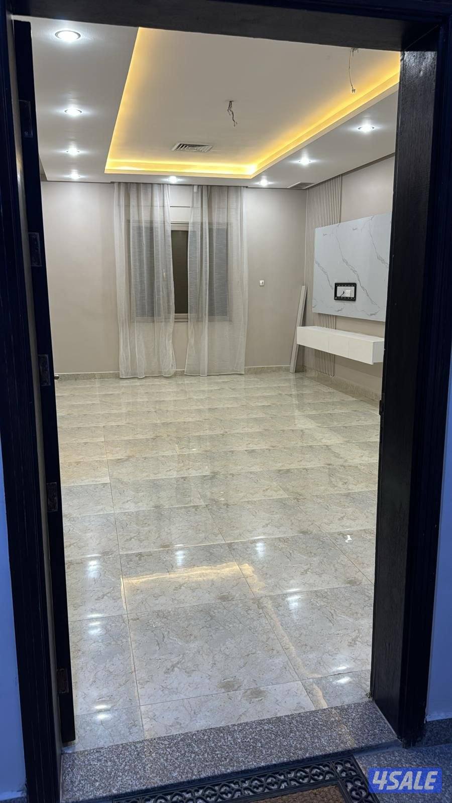 للايجار بالرحاب شقه ديلوكس غرفتين وصاله ومطبخ و٢ حمام0