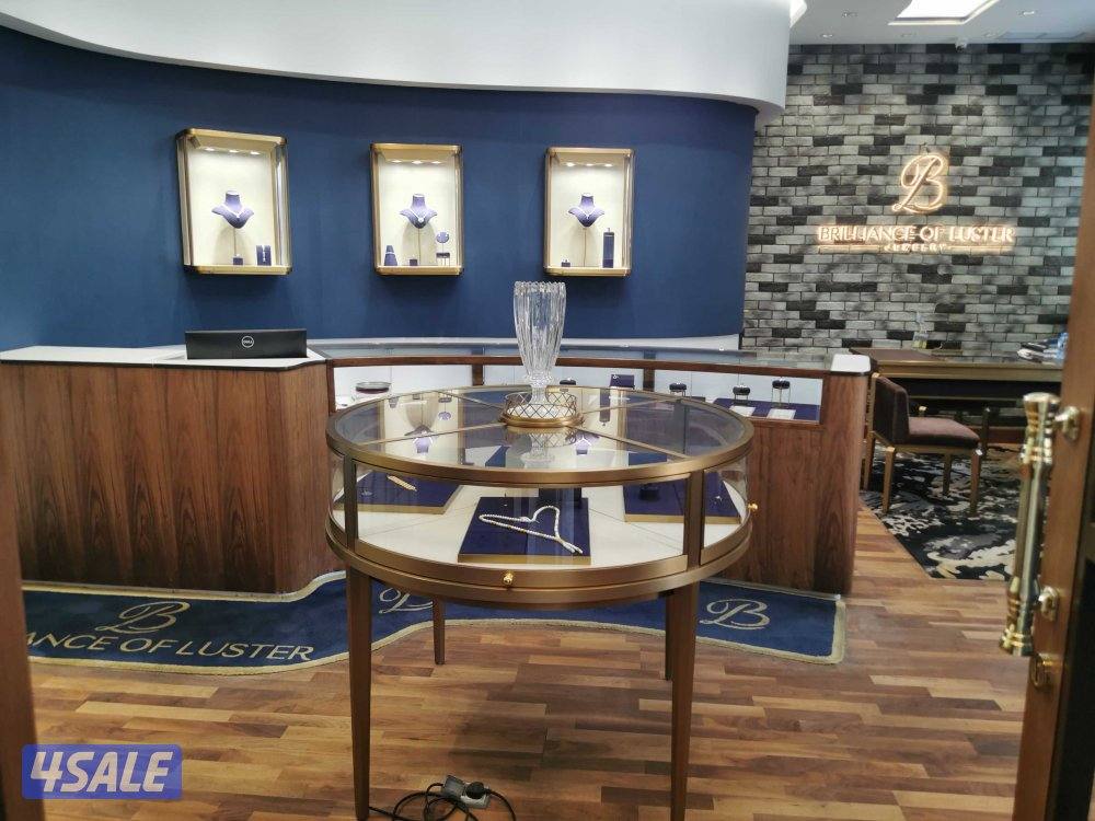 للبيع محل مجوهرات فخم جدا في المباركيه الدور الأرضي2