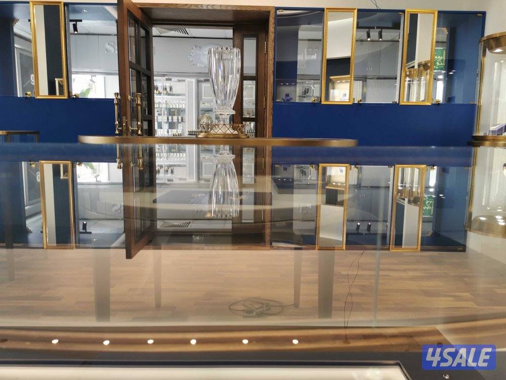 للبيع محل مجوهرات فخم جدا في المباركيه الدور الأرضي3