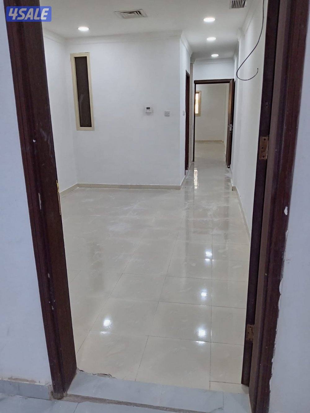 شقة غرفة وصاله  للايجار. قريب م الحهراء Flat  close to hosp0