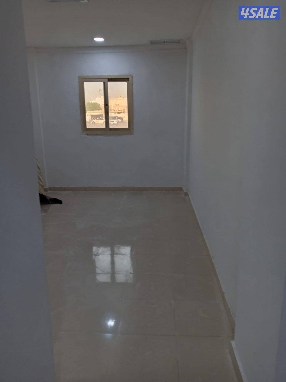 شقة غرفة وصاله  للايجار. قريب م الحهراء Flat  close to hosp3