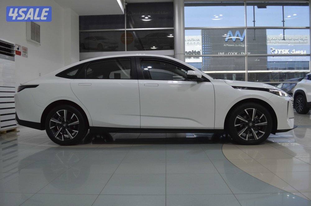 Changan Eado Plus 2025 – Standard Option4