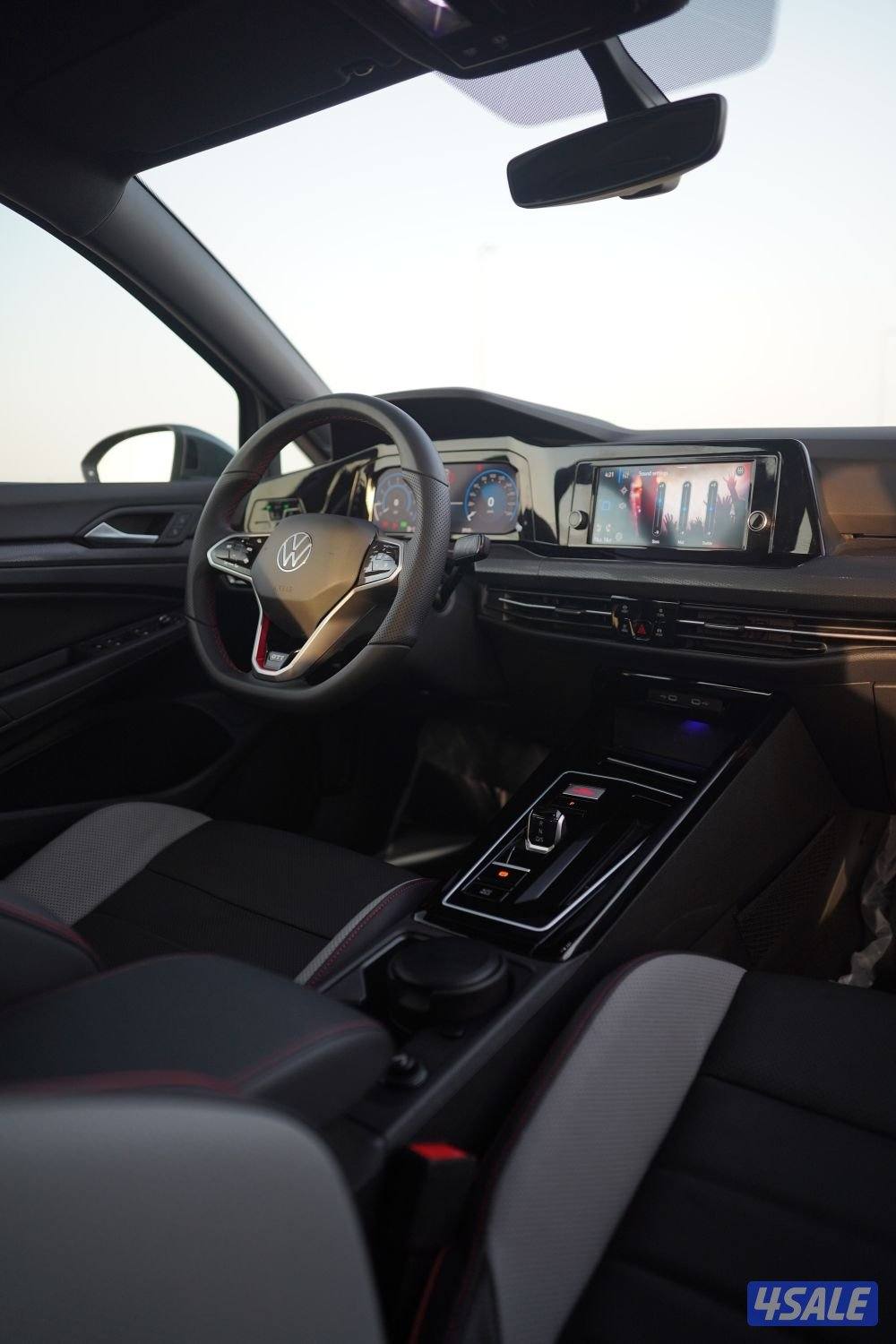 Golf GTI P2 Full Option / 2024 / 4.000KM9