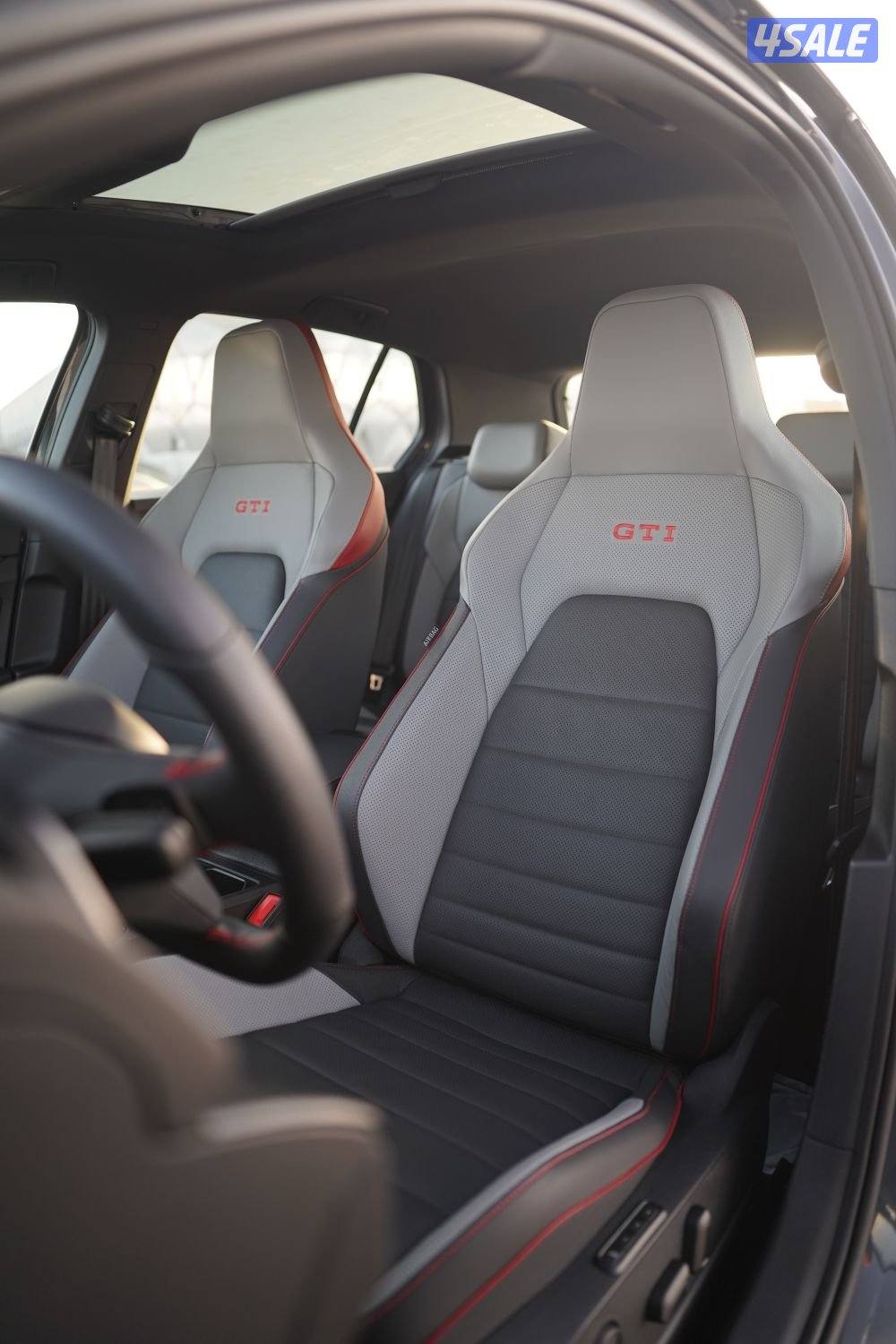 Golf GTI P2 Full Option / 2024 / 4.000KM12