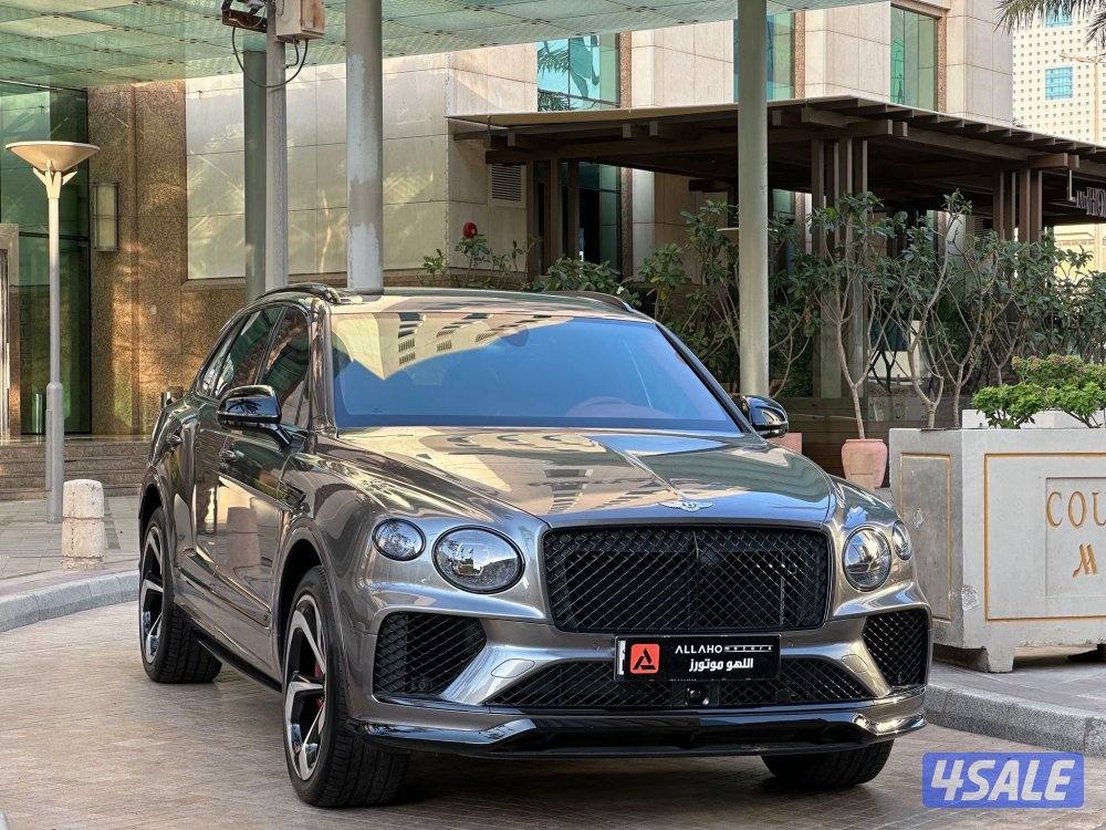 بنتليBENTAYAG S V8موديل2024 عداد5الاف وارد الزياني تحت الكفاله+الصيانه0