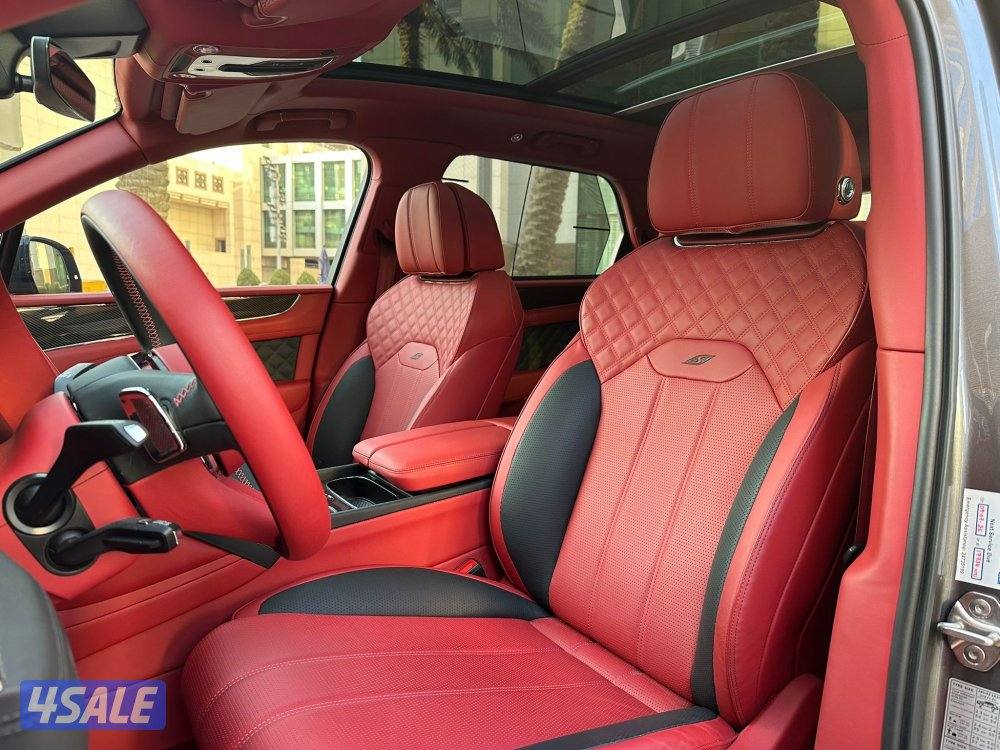 بنتليBENTAYAG S V8موديل2024 عداد5الاف وارد الزياني تحت الكفاله+الصيانه8