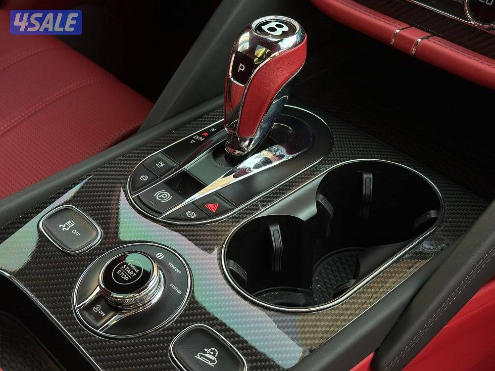 بنتليBENTAYAG S V8موديل2024 عداد5الاف وارد الزياني تحت الكفاله+الصيانه14