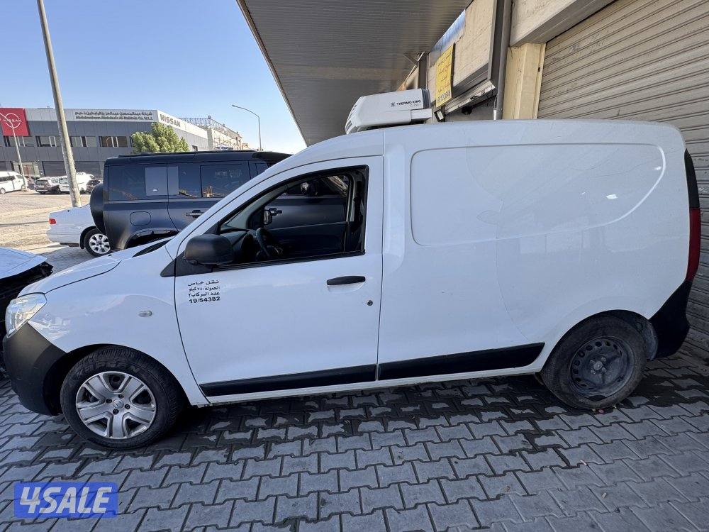 رينو دوكر مع ثلاجة ٢٠٢١1