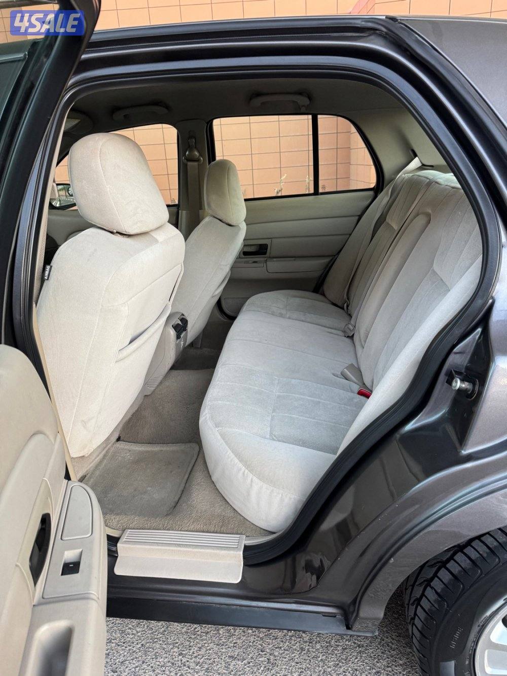 كراون فكتوريا. صبغ وكاله.8