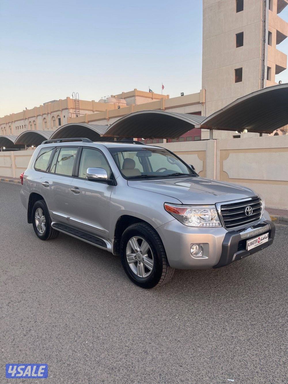 لاند كروز GXR  صبغ الوكاله ما عادا قطعه الساير فحص جير مكينه شاصي2