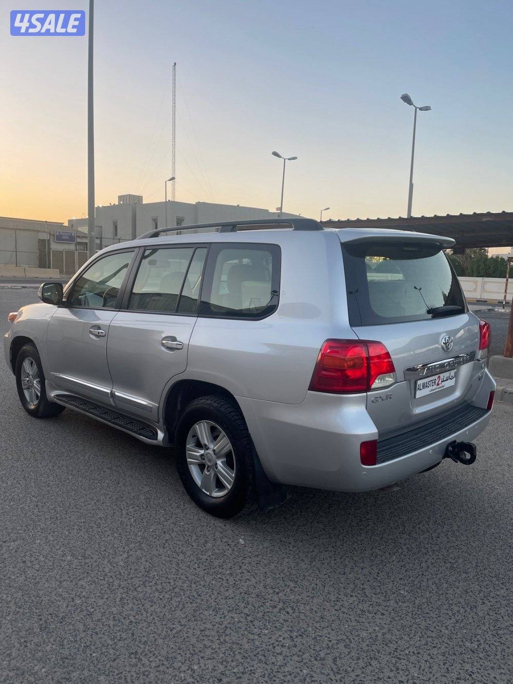 لاند كروز GXR  صبغ الوكاله ما عادا قطعه الساير فحص جير مكينه شاصي5