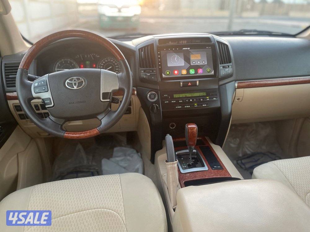 لاند كروز GXR  صبغ الوكاله ما عادا قطعه الساير فحص جير مكينه شاصي7