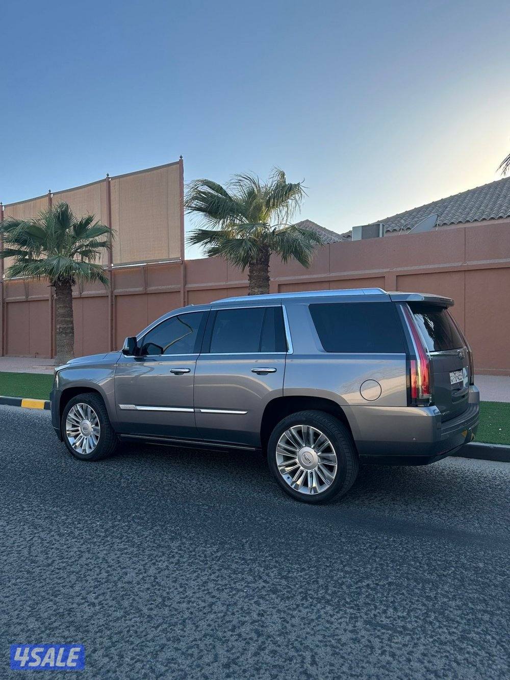 اسكاليد بلاتينيوم سبورت موديل 2020 عداد قليل 📍6