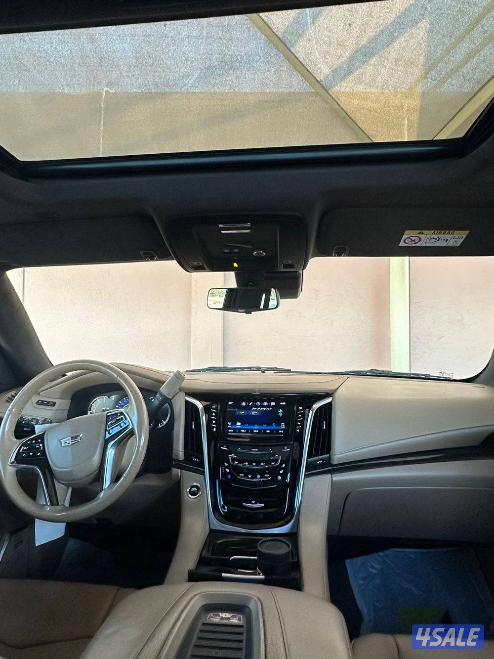 اسكاليد بلاتينيوم سبورت موديل 2020 عداد قليل 📍10