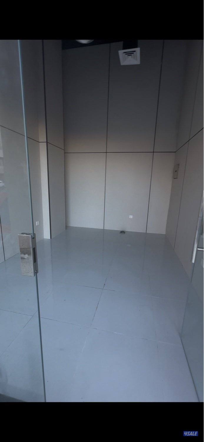 للايجار او البيع ، محل في مجمع وضحه بالعقيلة مشطب وصالح لجميع النشاطات0