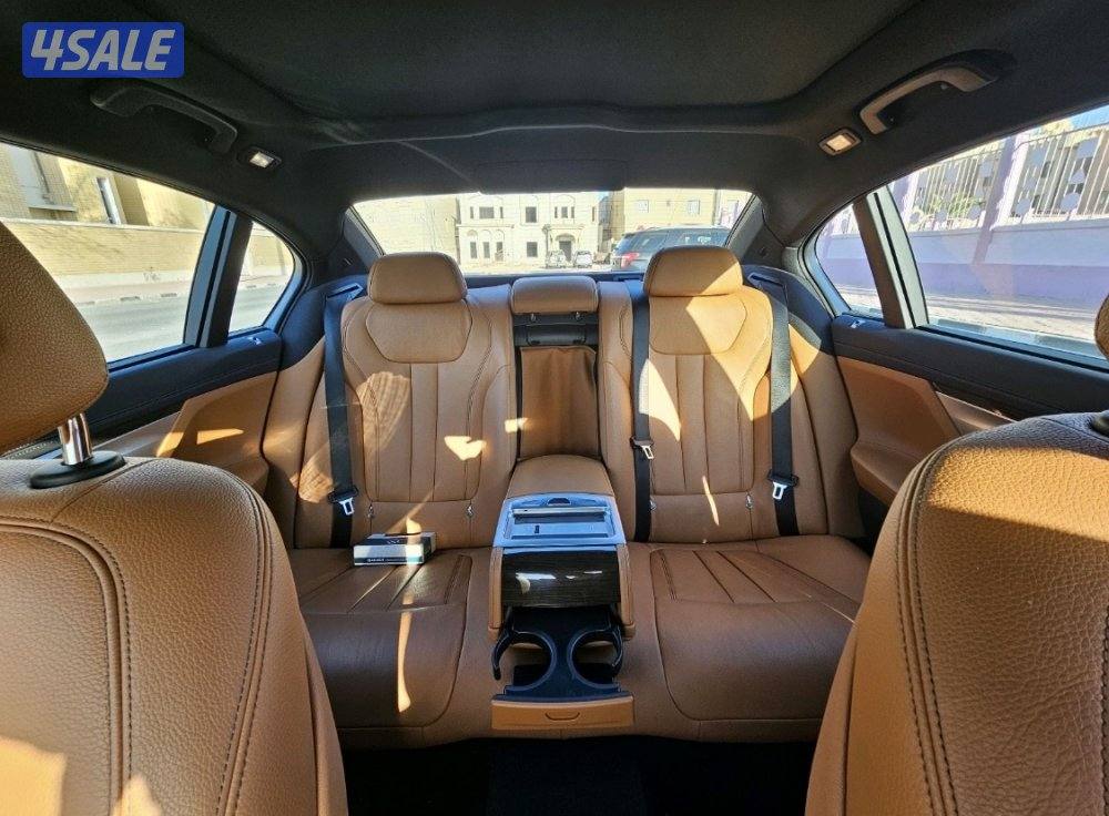 بي امً دبليو 730 li.  فل اوبشن 2019 نظيف جدا سيرفس منتظم وكاله الغانم5